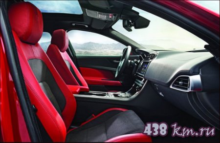 Jaguar XE