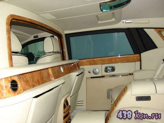 Rolls-Royce Phantom VIII тест -драйв Rolls-Royce Phantom VIII тест -драйв