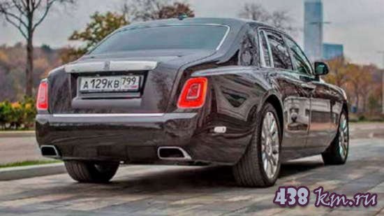 Rolls-Royce Phantom VIII тест -драйв Rolls-Royce Phantom VIII тест -драйв