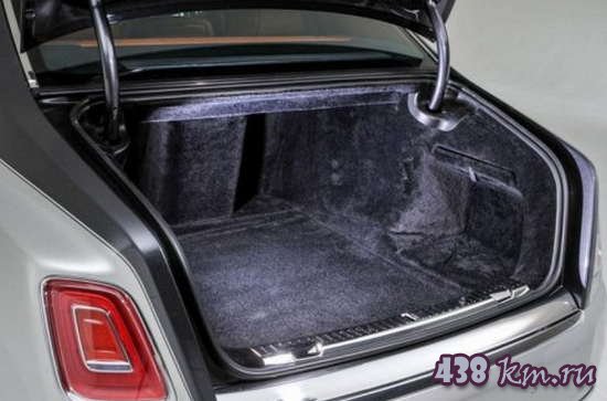 Rolls-Royce Phantom VIII тест-драйв, характеристики Rolls-Royce Phantom VIII тест-драйв, характеристики
