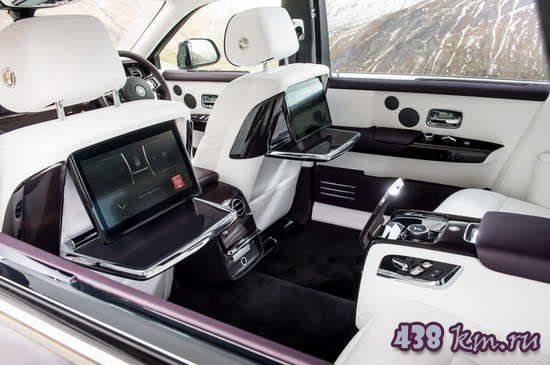 Rolls-Royce Phantom VIII тест-драйв, характеристики Rolls-Royce Phantom VIII тест-драйв, характеристики