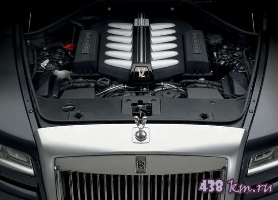 Rolls-Royce Phantom VIII тест-драйв, характеристики Rolls-Royce Phantom VIII тест-драйв, характеристики
